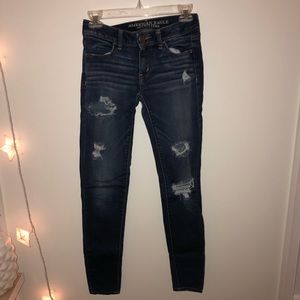 🦋🌊AMERICAN EAGLE RIPPED JEANS 🌊🦋
